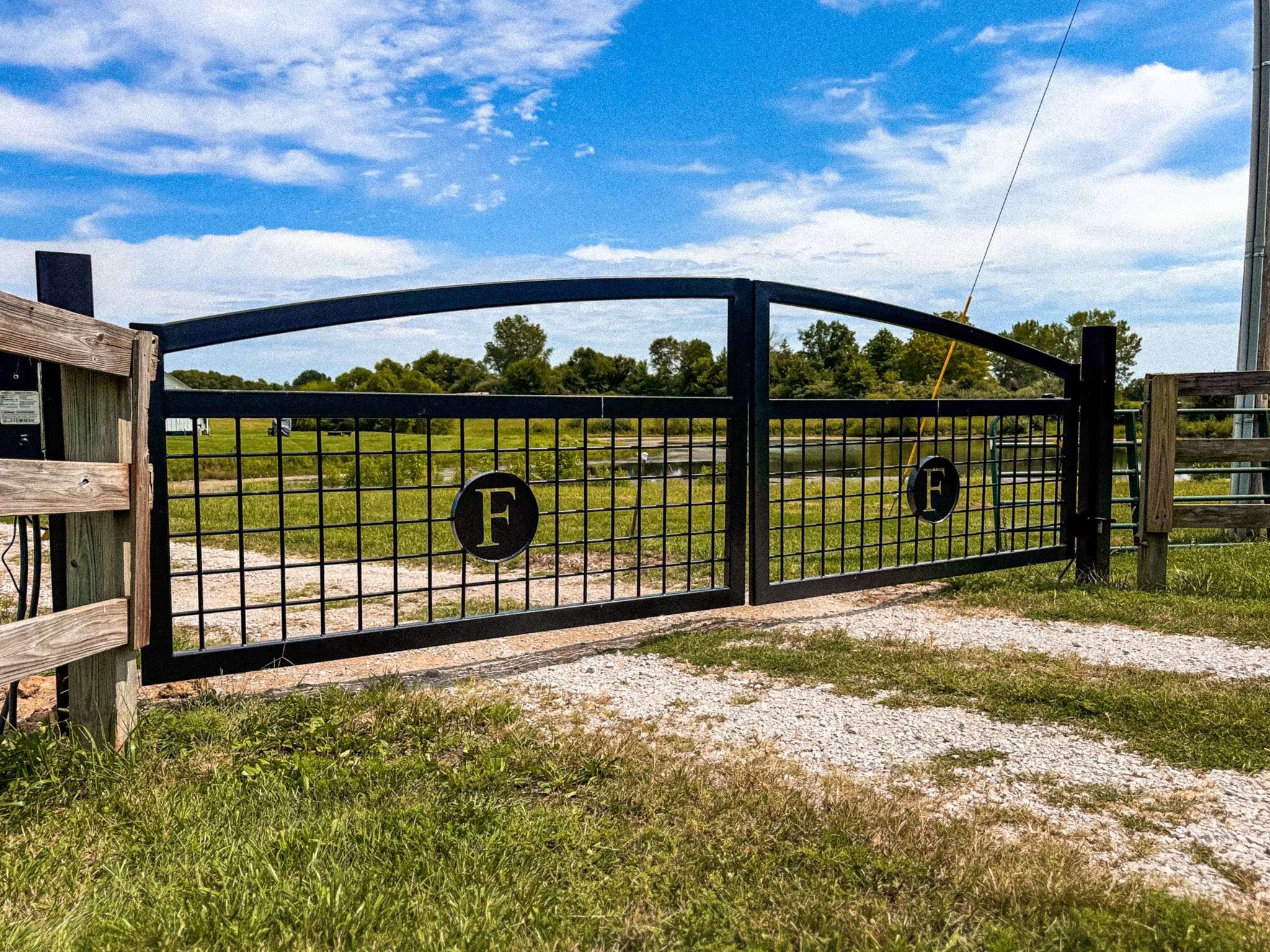 Black Metal Swing Gate for Ranch